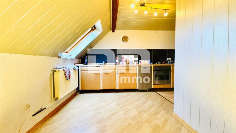 Spannendes Immobilienpaket: 2 Wohnhäuser BJ 1984 + BJ 1900 in idyllischer Lage / OT Arenborn - Haus 2 DG Küche